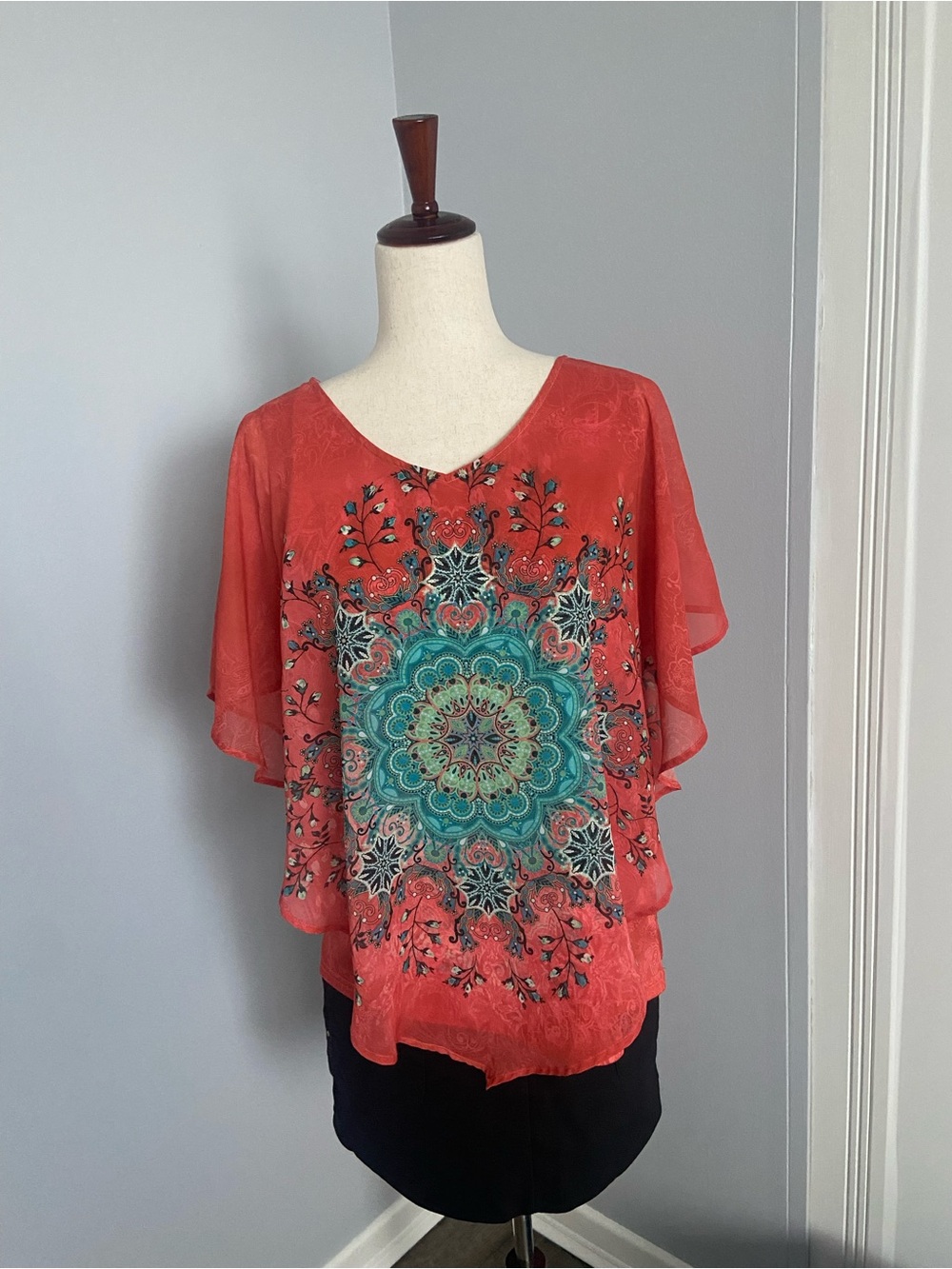 Masseys women’s Coral Tunic with kaftan teal Medallion Print with inner L EUC - Picture 2 of 16